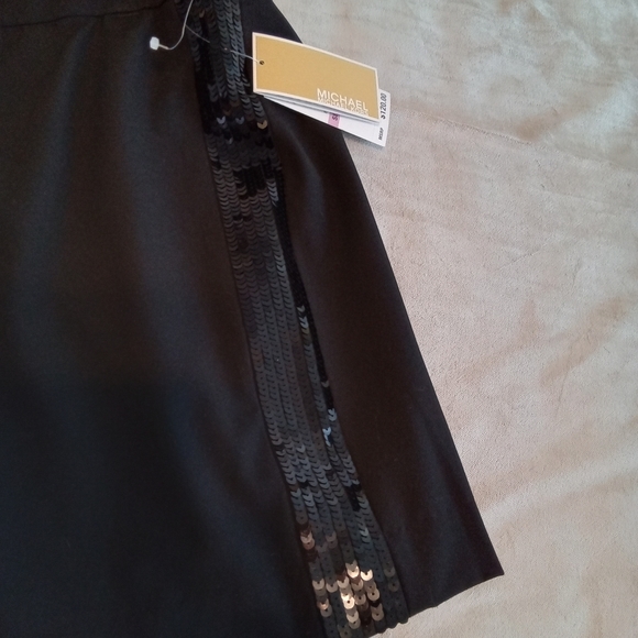 $120 Retail MK Michael Kors Black mini skirt with sequin sides - Picture 6 of 10